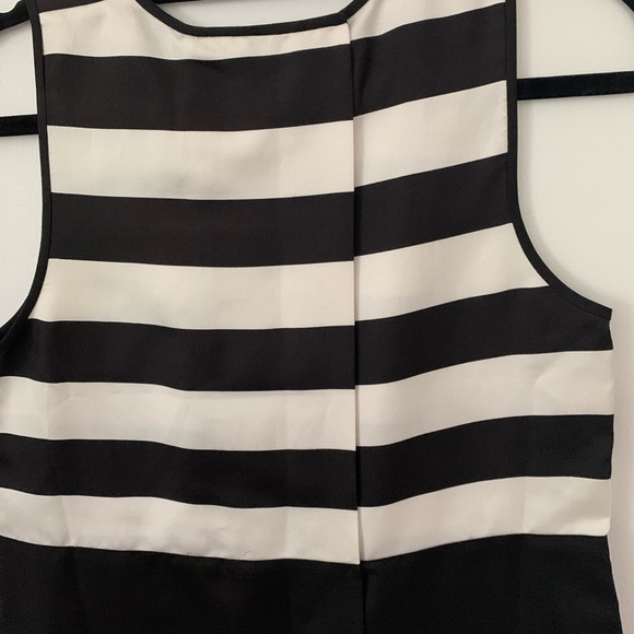 Club Monaco sleeveless top - Picture 3 of 4